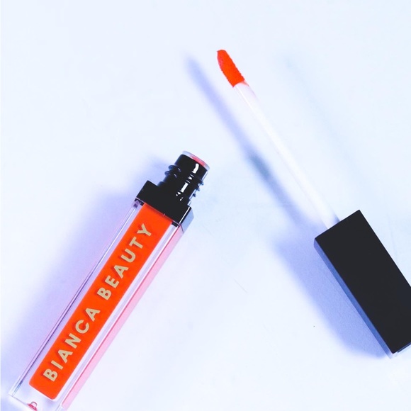 Sun-kissed Matte Liquid Lipstick - Picture 4 of 4